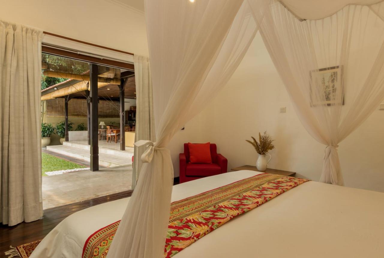 Villa Eight Seminyak Buitenkant foto