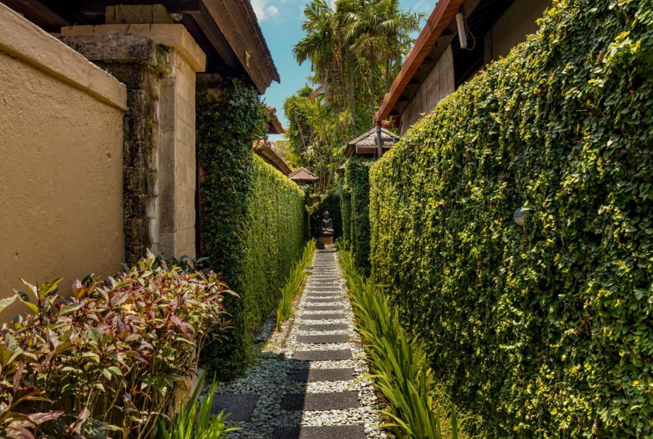 Villa Eight Seminyak Buitenkant foto