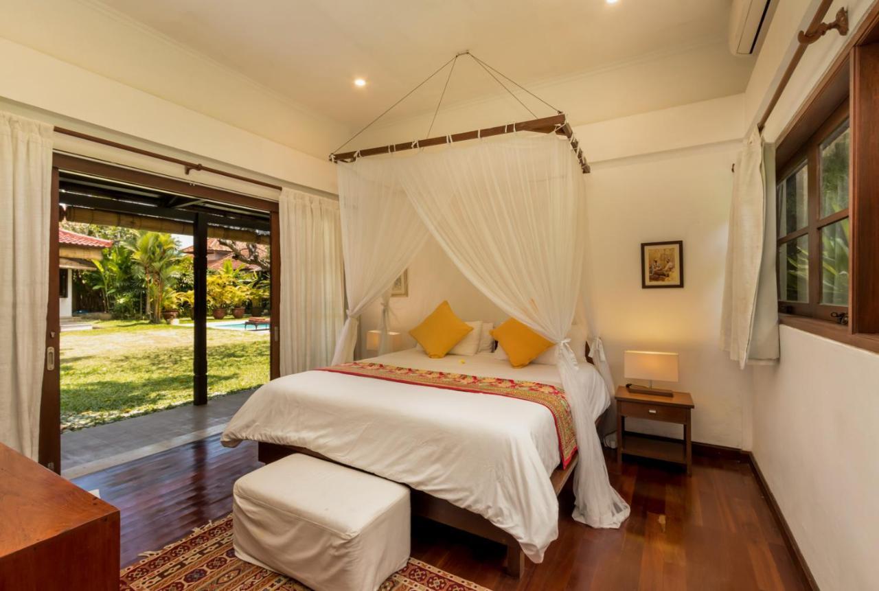 Villa Eight Seminyak Buitenkant foto