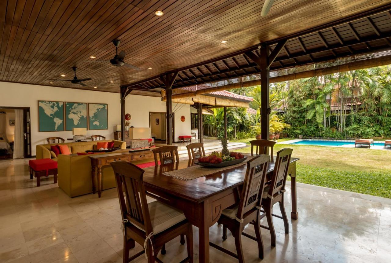 Villa Eight Seminyak Buitenkant foto