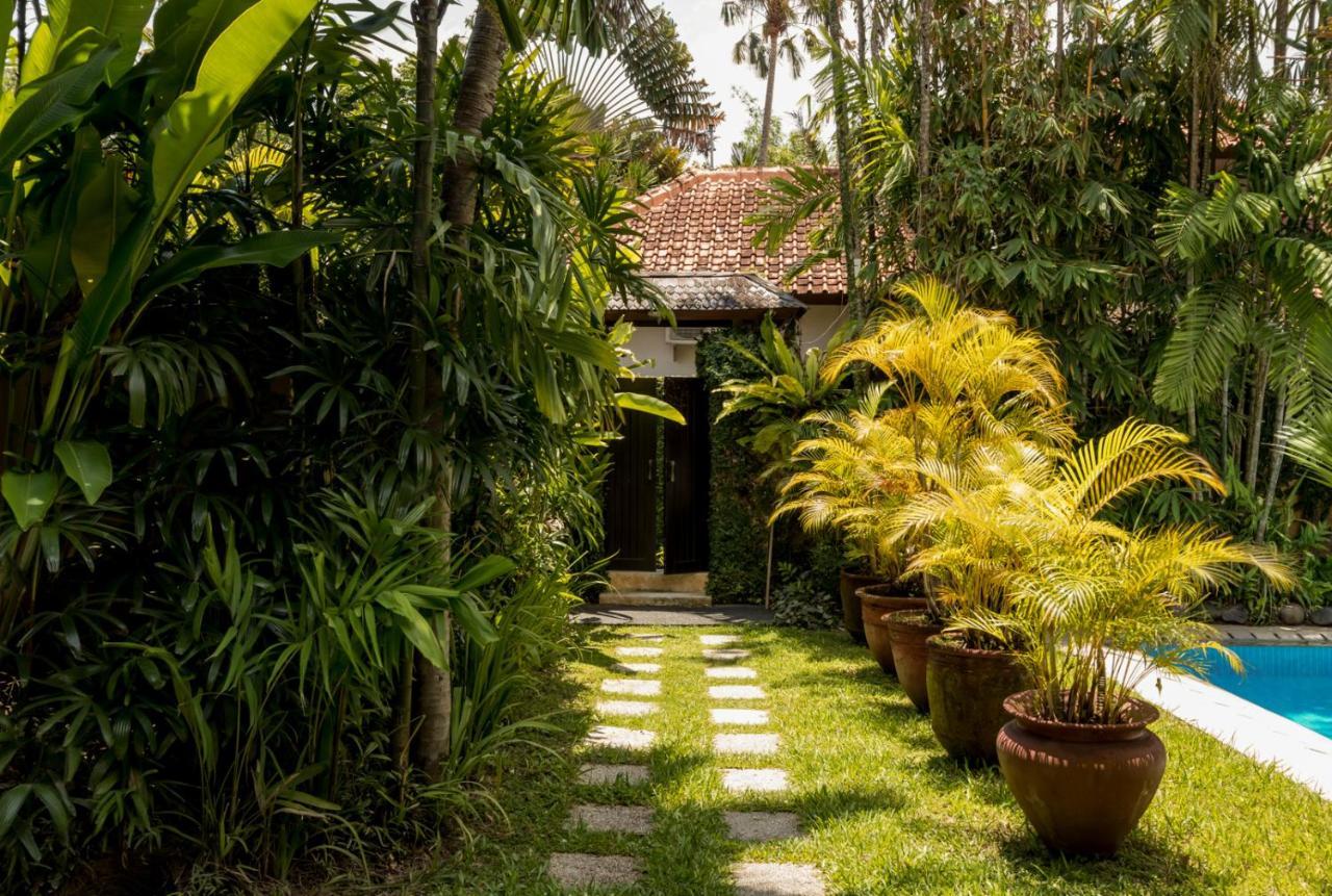 Villa Eight Seminyak Buitenkant foto