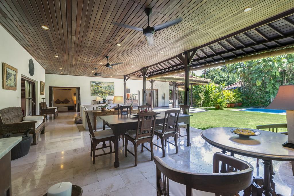 Villa Eight Seminyak Kamer foto