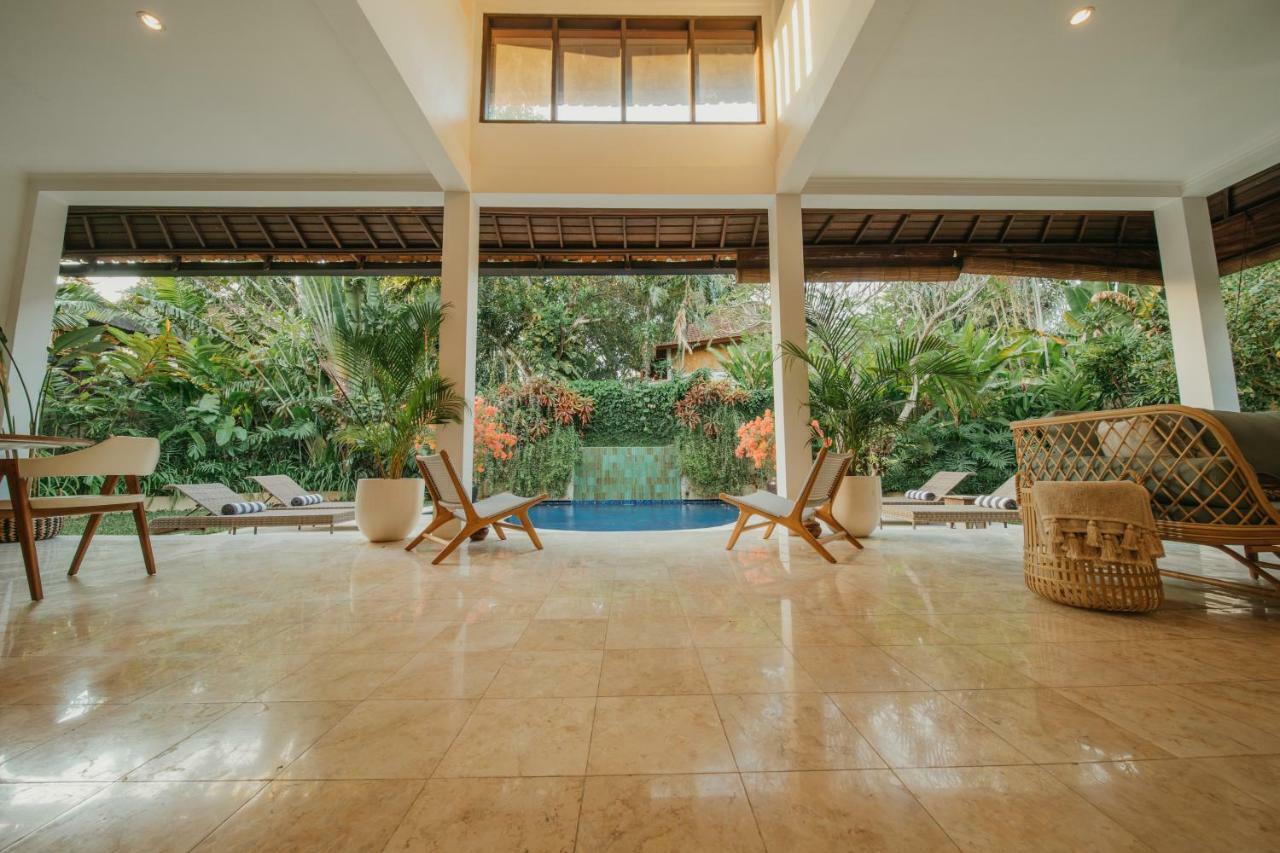Villa Eight Seminyak Buitenkant foto